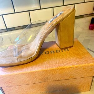 Size 10 block sandal/heels never worn